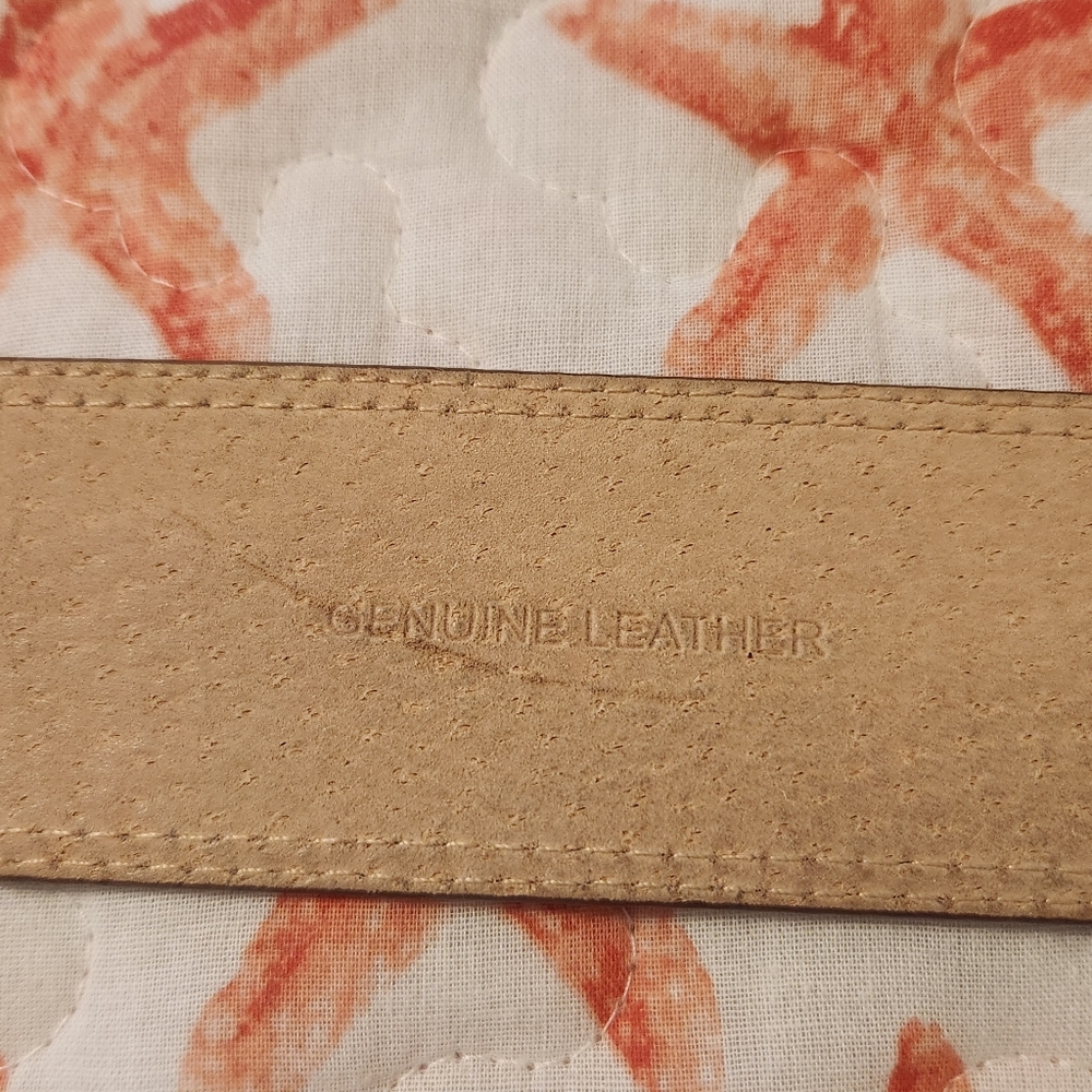 Light Brown Leather Textured Belt with Silver Buckle - Picture 5 of 8